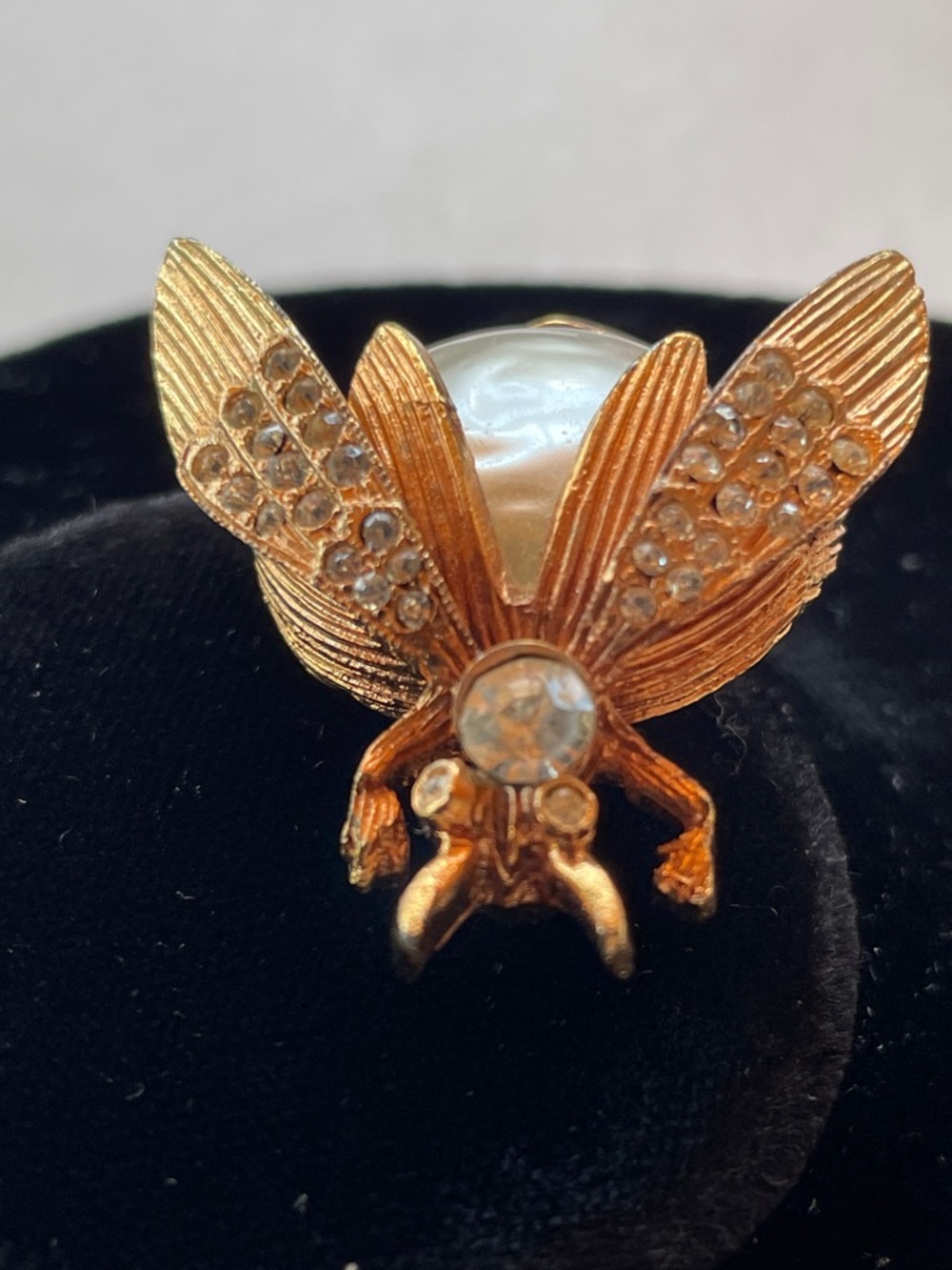 Beautiful Vintage Rhinestone Bug Brooch Gold Tone with Faux Baroque Beetle Fly